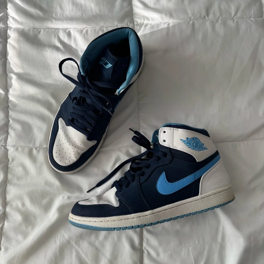 Nike Air Jordan 1 Retro High 'CP3' Sneakers - Picture 2 of 7